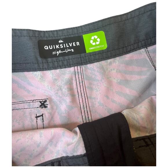Quiksilver Highline bright leopard leaf print board shorts 28/14 XS - Picture 5 of 8